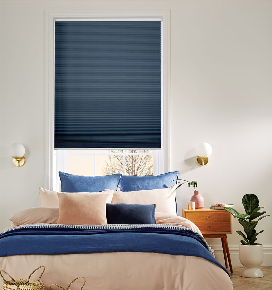 LUNA NAVY PHOTO